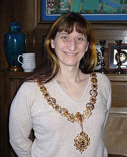 В 2007-ом году мэром Кембриджа (Великобритания) был транссексуал