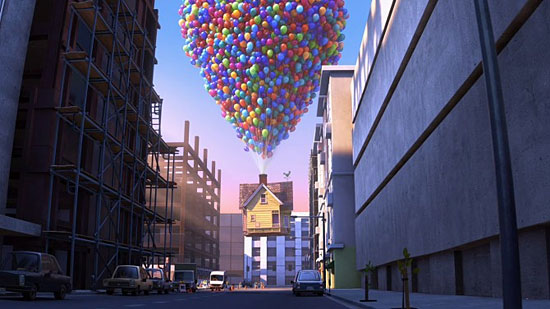 Чтобы поднять в воздух дом, как в мультфильме «Вверх!», нужно 300 воздушных шаров диаметром 2,4 м