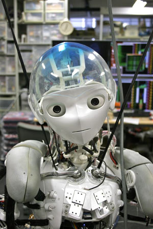 Человекоподобные роботы вызывают в мозге эффект «зловещей долины»