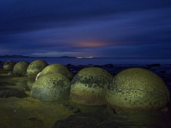 По всей Земле встречаются идеально круглые каменные или железные шары неизвестного происхождения
