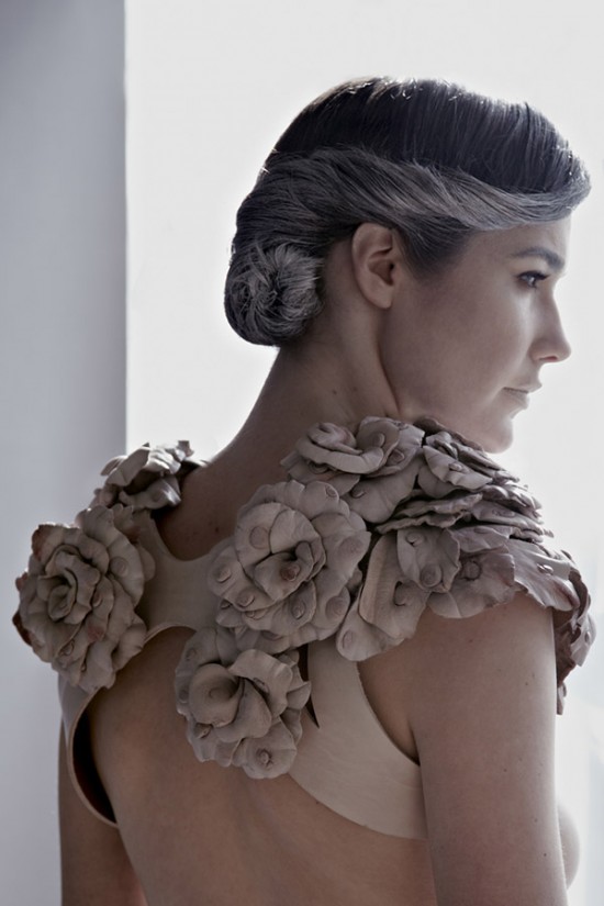 Дизайнер Рэйчел Фрейре создала линию женской одежды из 3000 сосков яка