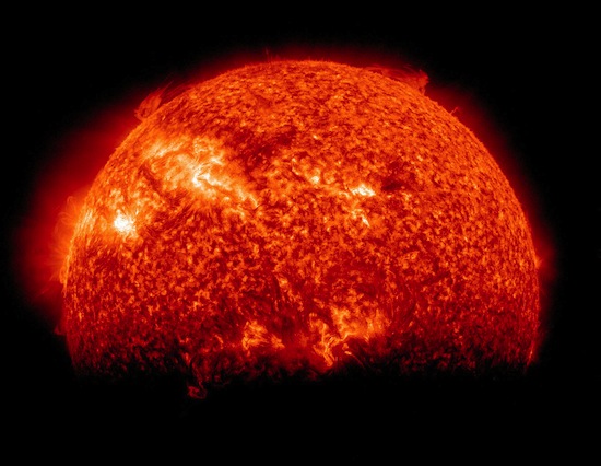 Солнце теряет 4 000 000 тонн массы в секунду