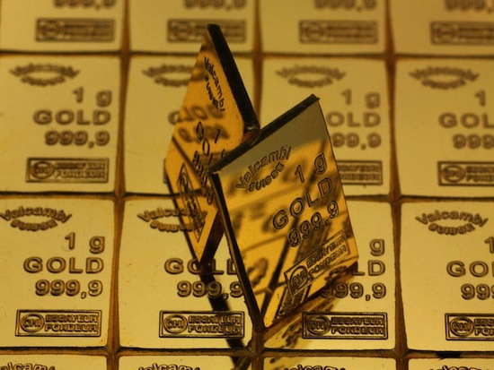 В Швейцарии продаётся золото в форме шоколадной плитки