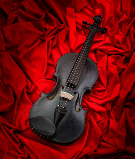 «Чёрная Птица» — каменная скрипка, на которой можно играть