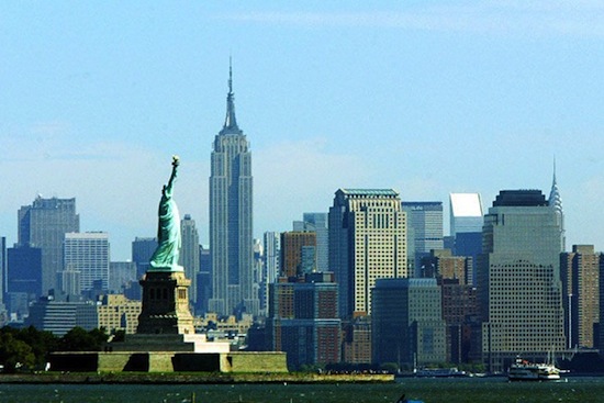 Статуя Свободы на самом деле находится не в Нью-Йорке