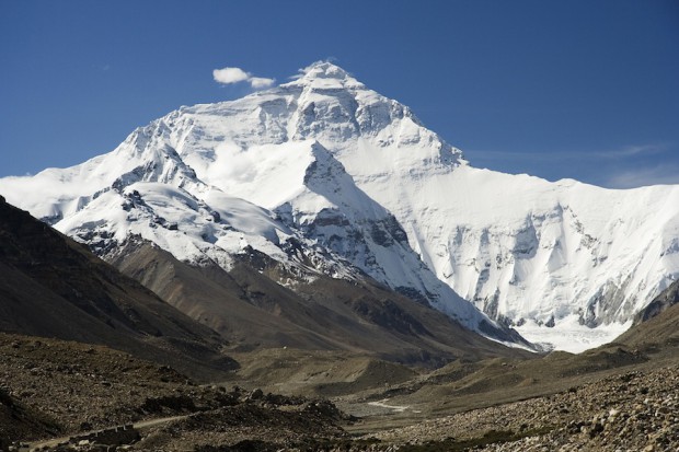 Вы можете заплатить $80 000 и взобраться на Эверест без необходимого опыта и навыков