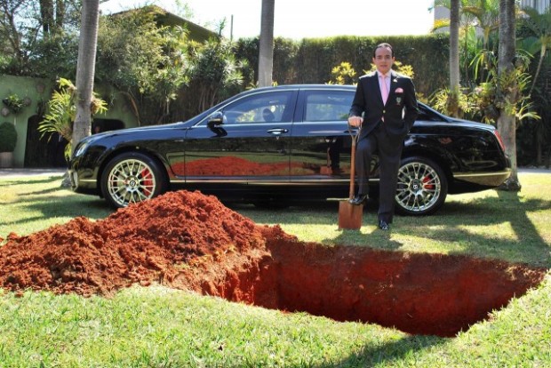 Бразильский бизнесмен собрался похоронить свой Bentley