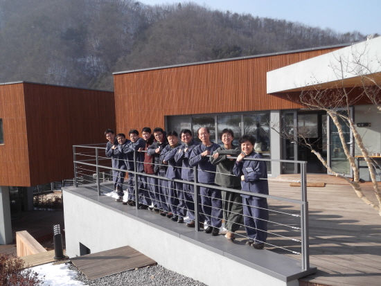 В Южной Корее люди садятся в тюрьму, чтобы хоть немного снять стресс