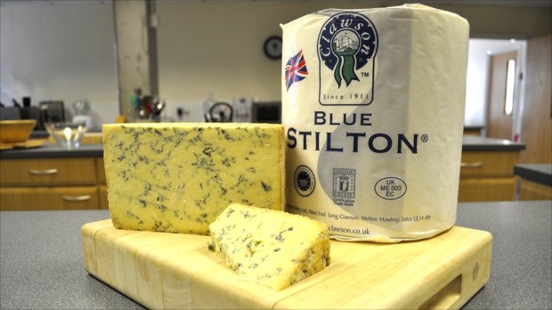 Голубой стилтонский сыр
