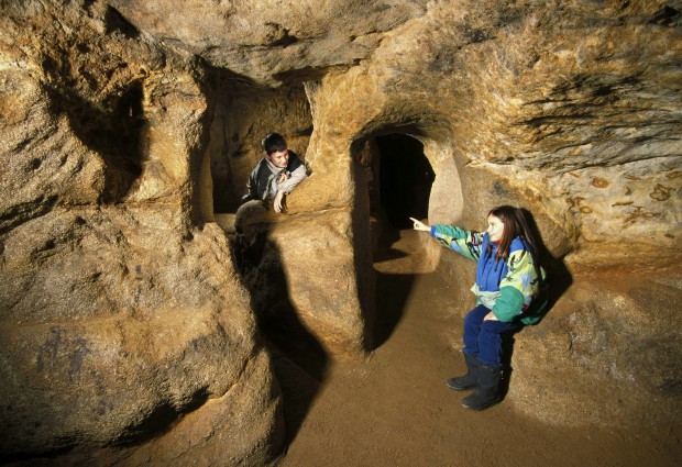 В Европе есть невероятные системы подземных туннелей, и никто не знает, кто их построил