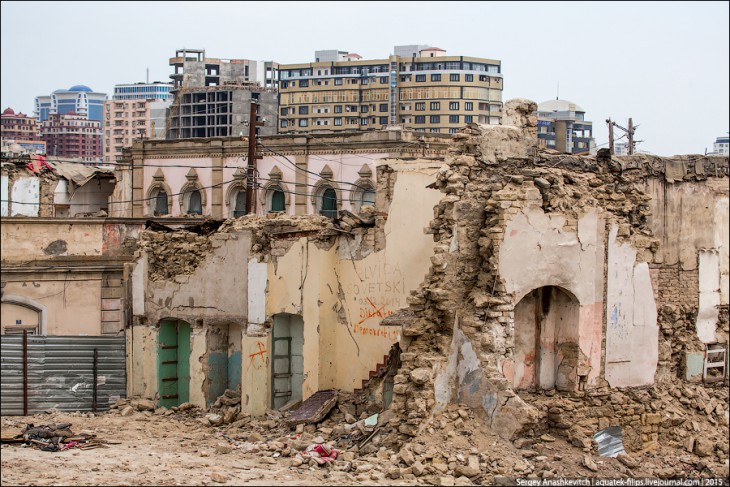 Как разрушают Баку, чтобы превратить его в кавказский Дубай: 40 фотографий