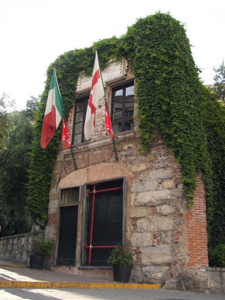 Дом Колумба в Генуе