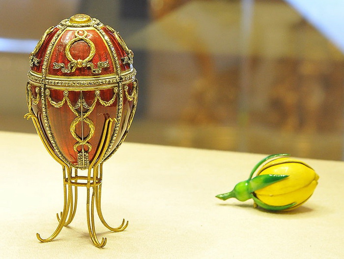 Яйцо с бутоном розы, Фаберже, 1895