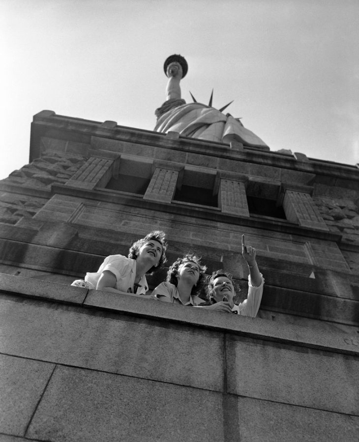 U.S. New York Statues Statue of Liberty Visitors