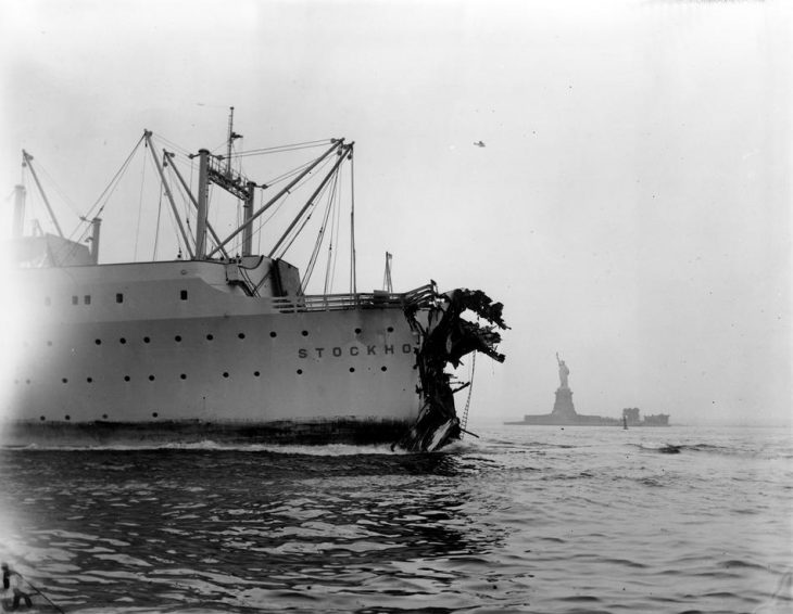 STOCKHOLM APPROACHES NY HARBOR