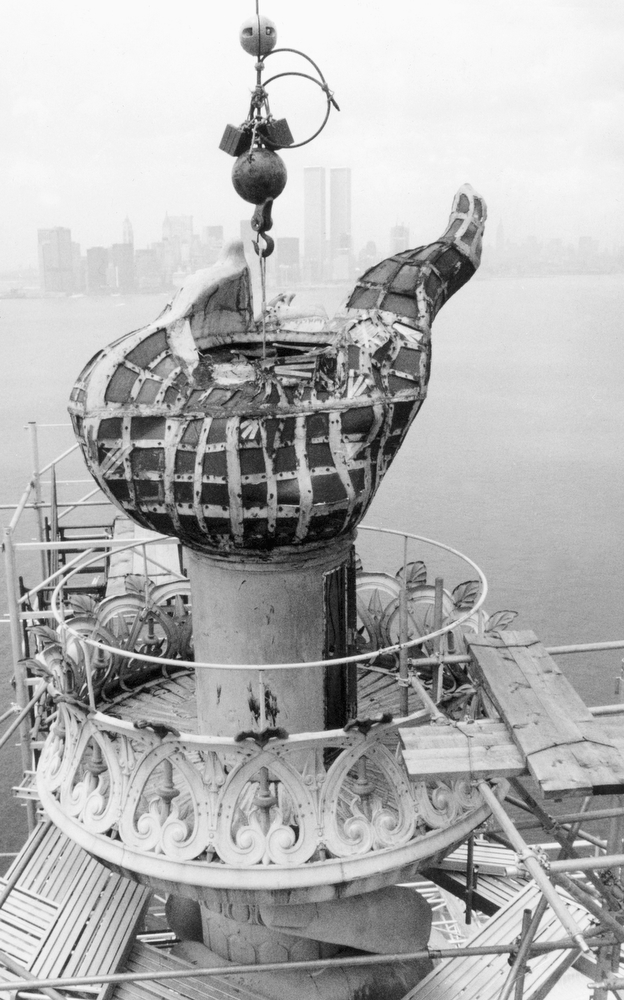 US NY Statue of Liberty 1984