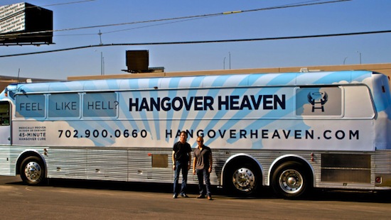 В Лас-Вегасе есть «похмелобус» — автобус, избавляющий от похмелья
