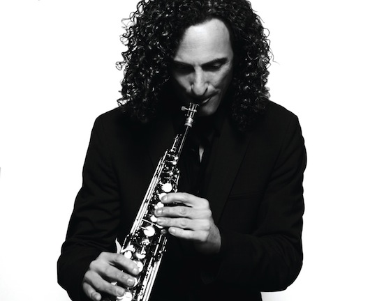 Kenny G держит мировой рекорд по самому длинному выступлению на саксофоне