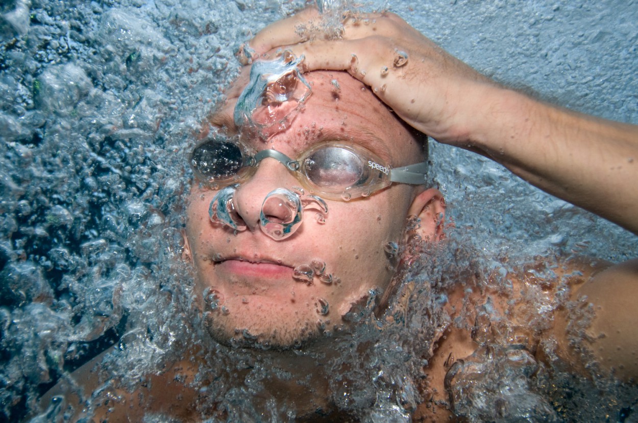 Датчанин Стиг Северинсен способен задерживать дыхание под водой на 22 минуты