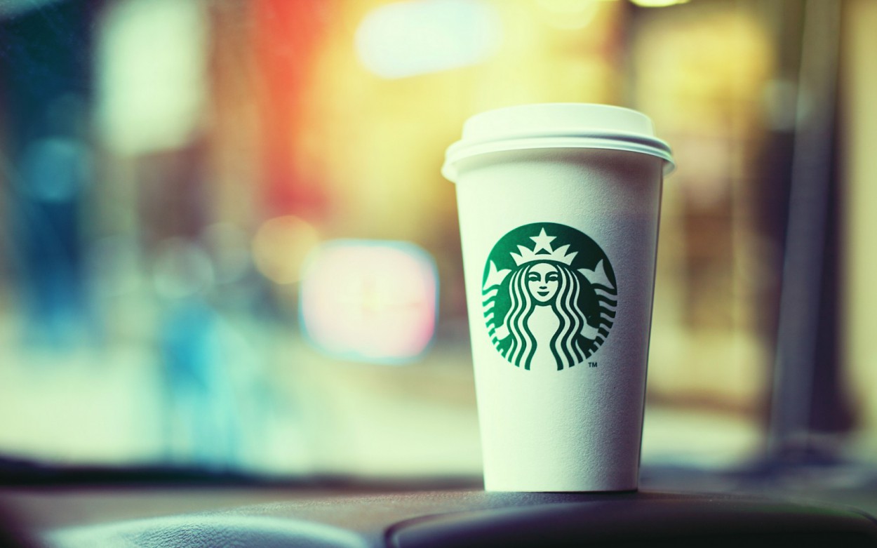 Бумажные стаканчики из «Starbucks» невозможно переработать
