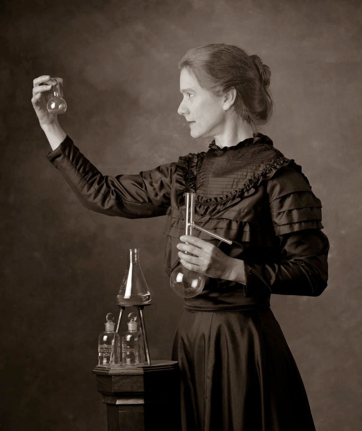 К личным вещам Марии Кюри нельзя прикасаться ещё 1500 лет из-за высочайшей радиации