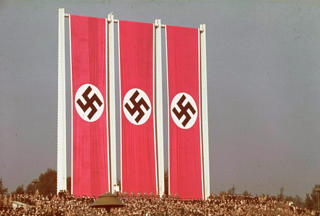 Флаг Нацистской Германии Фото