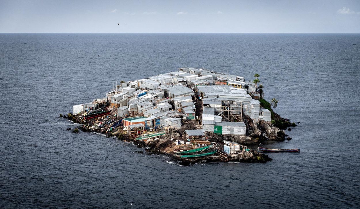 Остров Мигинго (Migingo) - самый густо населенный остров в мире