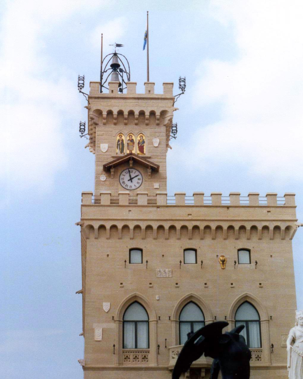 Палаццо Публико — резиденция парламента Сан-Марино