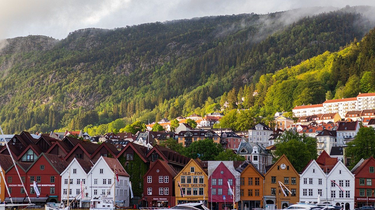 Почему в норвежцы не работают в июле? 8 интересных фактов о Норвегии