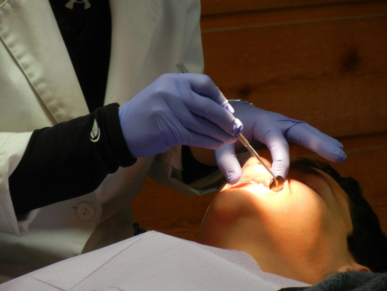 Виды современного протезирования зубов